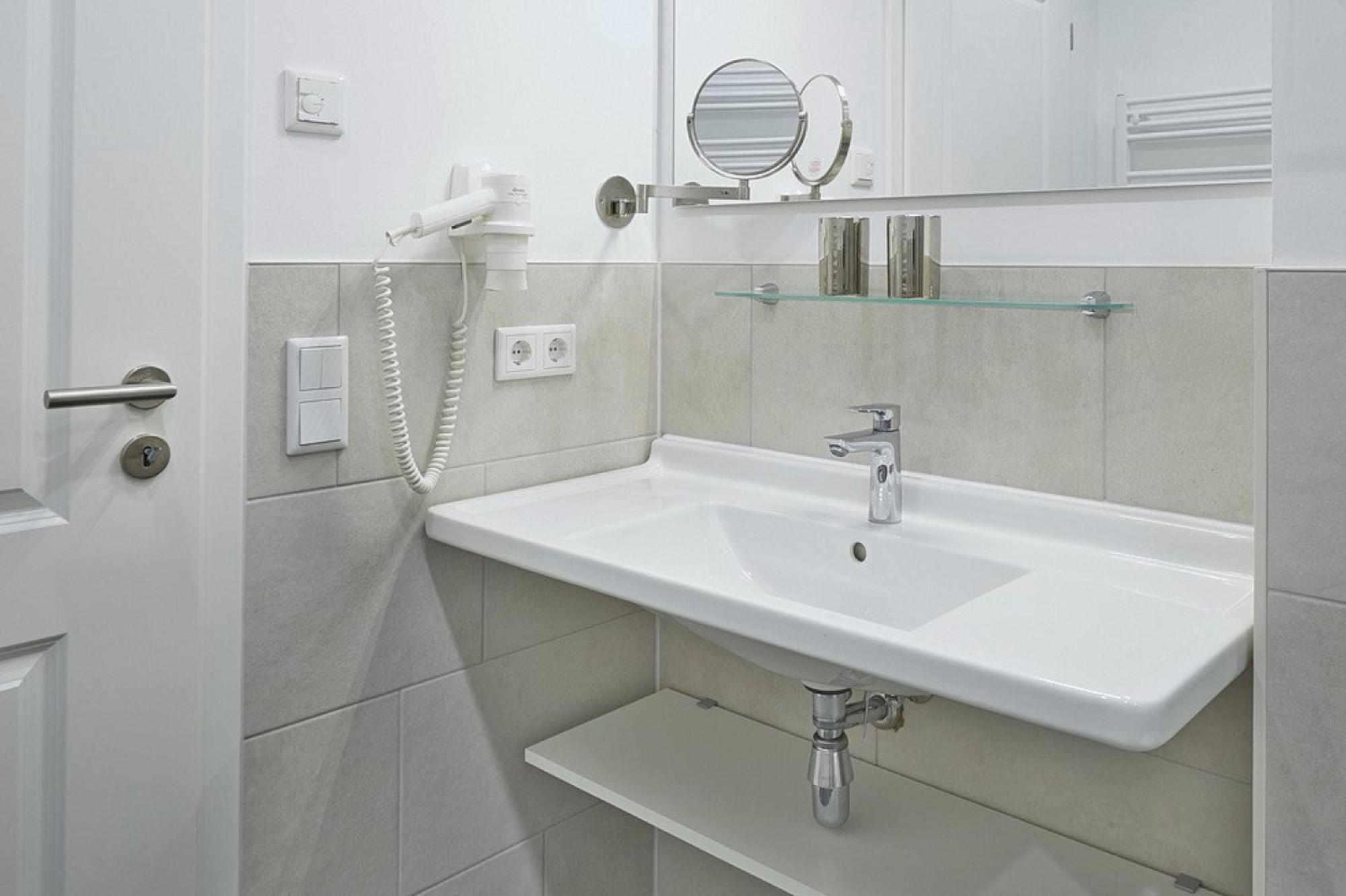 Aparthotel Waterkant Suites - Fewos Am Meer Mit Spa Börgerende-Rethwisch Kültér fotó